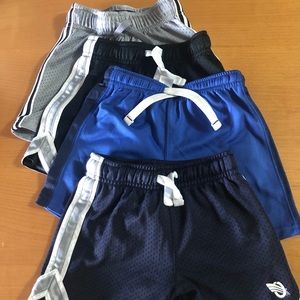 SOLD🎉OshKosh Boys Basketball Shorts